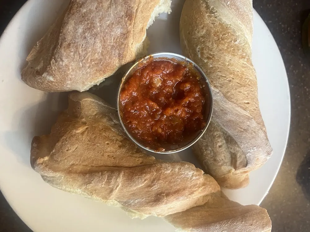 Breadsticks and Marinara Sauce
