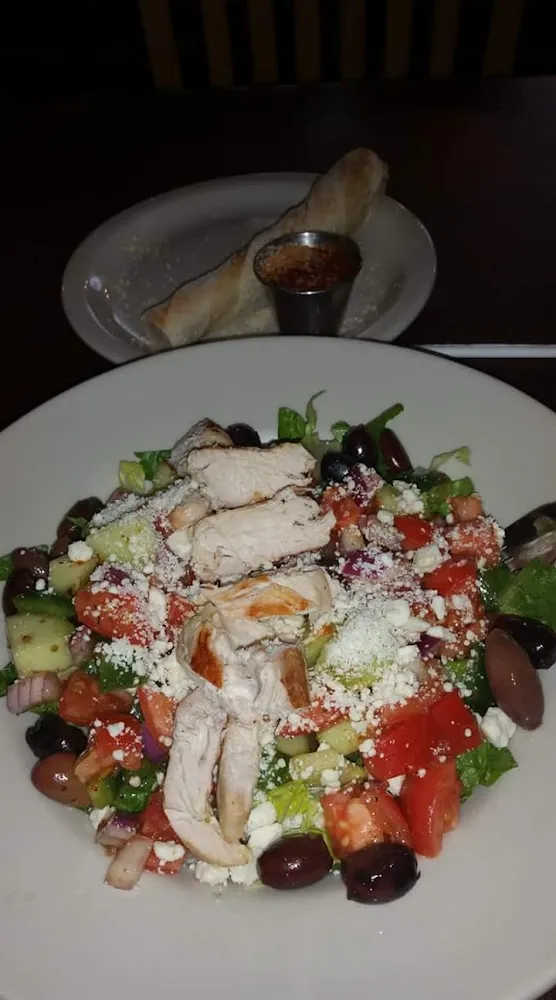 Greek Salad with Chicken